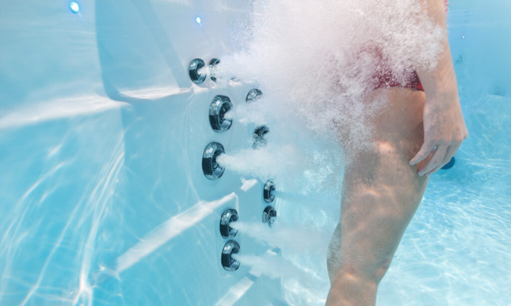 entrenamiento de natación en swim spa