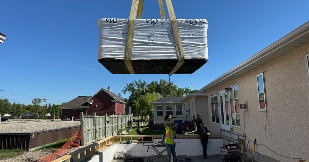 swim spa grúa de entrega